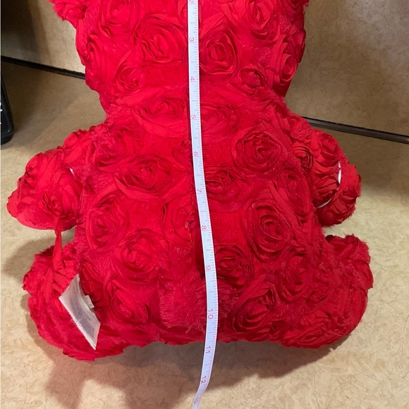 Build A Bear Workshop: Red roses (2021) teddy bear with silver unattached heart. - Picture 7 of 8